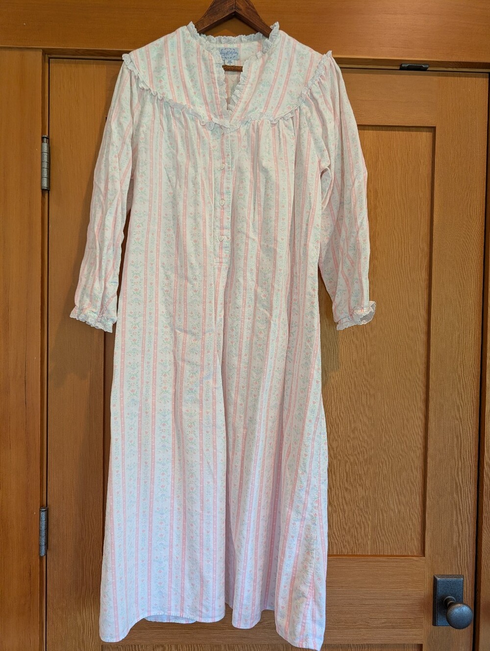 Lanz Of Salzburg Cotton Flannel Traditional Nightgown Pink 🩷 Tyrolean Stripe